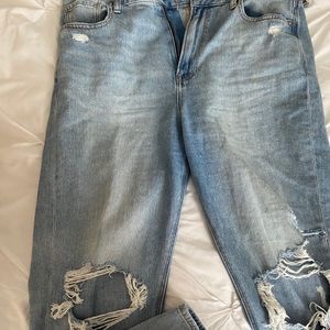 american eagle mom jeans